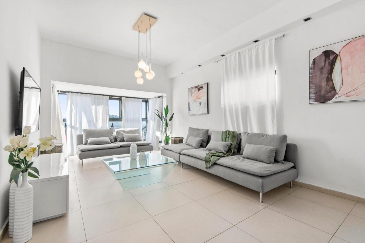 Glorious Renovated Apartment On Top Of The Beach Tel Aviv Luaran gambar